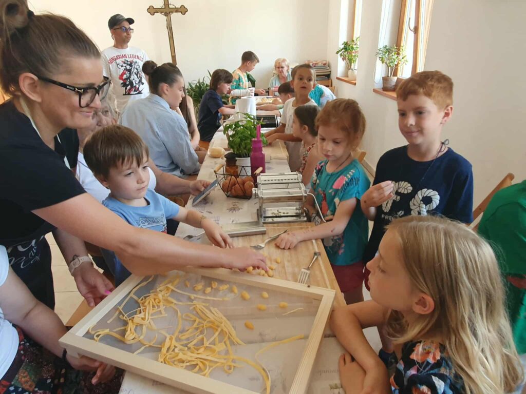 kittypastacottage karitász gyermektábor2